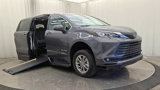 Used 2025 Toyota Sienna XLE image 2