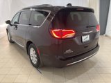 Used 2017 Chrysler Pacifica Touring-L image 3
