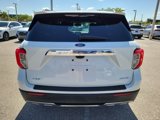 Used 2021 Ford Explorer XLT w/ Equipment Group 202A image 6