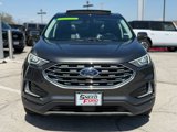 Used 2019 Ford Edge Titanium image 2