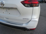 Used 2018 Nissan Rogue SV w/ Premium Package image 4