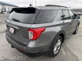 Used 2022 Ford Explorer XLT w/ Equipment Group 202A image 3