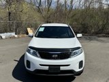 Used 2015 Kia Sorento LX image 2