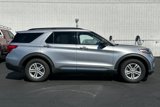 Used 2022 Ford Explorer XLT image 3
