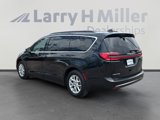 Used 2022 Chrysler Pacifica Touring-L image 3