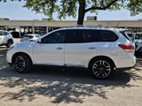 Used 2015 Nissan Pathfinder Platinum image 2