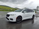 Used 2021 Chrysler Pacifica Touring w/ Cold Weather Group image 2