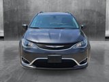 Used 2018 Chrysler Pacifica Touring-L image 2