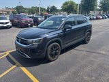 Used 2023 Volkswagen Taos SE w/ Panoramic Sunroof Package image 2