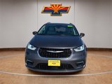 Used 2021 Chrysler Pacifica Touring-L image 4