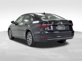 Used 2021 Volkswagen Jetta SE w/ SE Cold Weather Package image 3