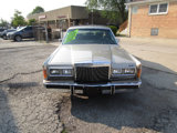 Used 1988 Lincoln Town Car image 2