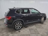 Used 2022 Volkswagen Taos SE w/ Driver Assistance Package image 3