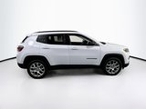Used 2022 Jeep Compass Latitude image 4