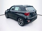 New 2025 Hyundai Venue SEL image 4