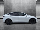 Used 2022 Tesla Model Y Long Range image 2