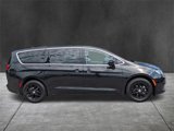 Used 2023 Chrysler Voyager LX image 3