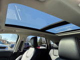 Used 2022 Ford Edge Titanium image 3