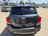 Used 2022 Chevrolet Trax LT w/ LT Convenience Package image 4