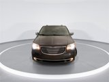 Used 2015 Chrysler Town & Country Limited Platinum image 3