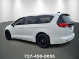 Used 2022 Chrysler Voyager LX image 5