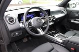 Used 2024 Mercedes-Benz EQB 300 4MATIC image 4