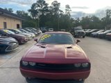 Used 2014 Dodge Challenger SXT image 3