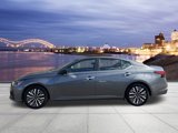 Used 2024 Nissan Altima 2.5 SV image 2