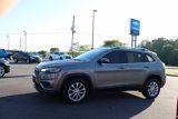 Used 2019 Jeep Cherokee Latitude w/ Cold Weather Group image 2