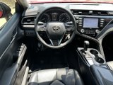 Used 2020 Toyota Camry SE image 2