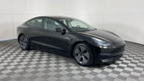 Used 2022 Tesla Model 3 Standard Range image 2