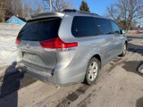 Used 2014 Toyota Sienna LE image 3
