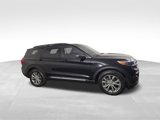 Used 2020 Ford Explorer XLT image 5