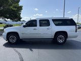 Used 2011 GMC Yukon XL Denali image 4