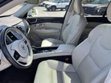Used 2017 Volvo XC90 T6 Momentum w/ Vision Package image 6