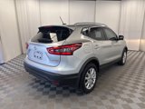 Used 2022 Nissan Rogue Sport SV image 6