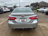 Used 2018 Toyota Camry SE image 4