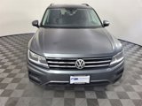 Used 2018 Volkswagen Tiguan SE image 2