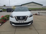 Used 2019 Nissan Kicks SR w/ SR Premium Package image 2