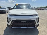Certified 2022 Kia Soul S image 3