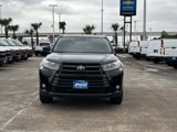 Used 2018 Toyota Highlander SE image 2