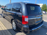 Used 2013 Chrysler Town & Country Touring image 3