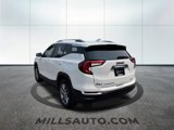 Used 2023 GMC Terrain SLT image 4