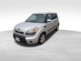 Used 2010 Kia Soul + image 4
