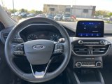Used 2022 Ford Escape SE w/ SE Sport Appearance Package image 2