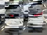 Used 2022 Ford Edge SEL w/ Convenience Package image 4
