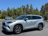 Used 2024 Toyota Highlander XLE image 3