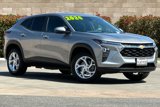 Used 2024 Chevrolet Trax LS w/ LS Convenience Package image 2