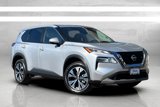 Used 2022 Nissan Rogue SV image 2