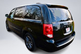 Used 2017 Dodge Grand Caravan SXT image 4